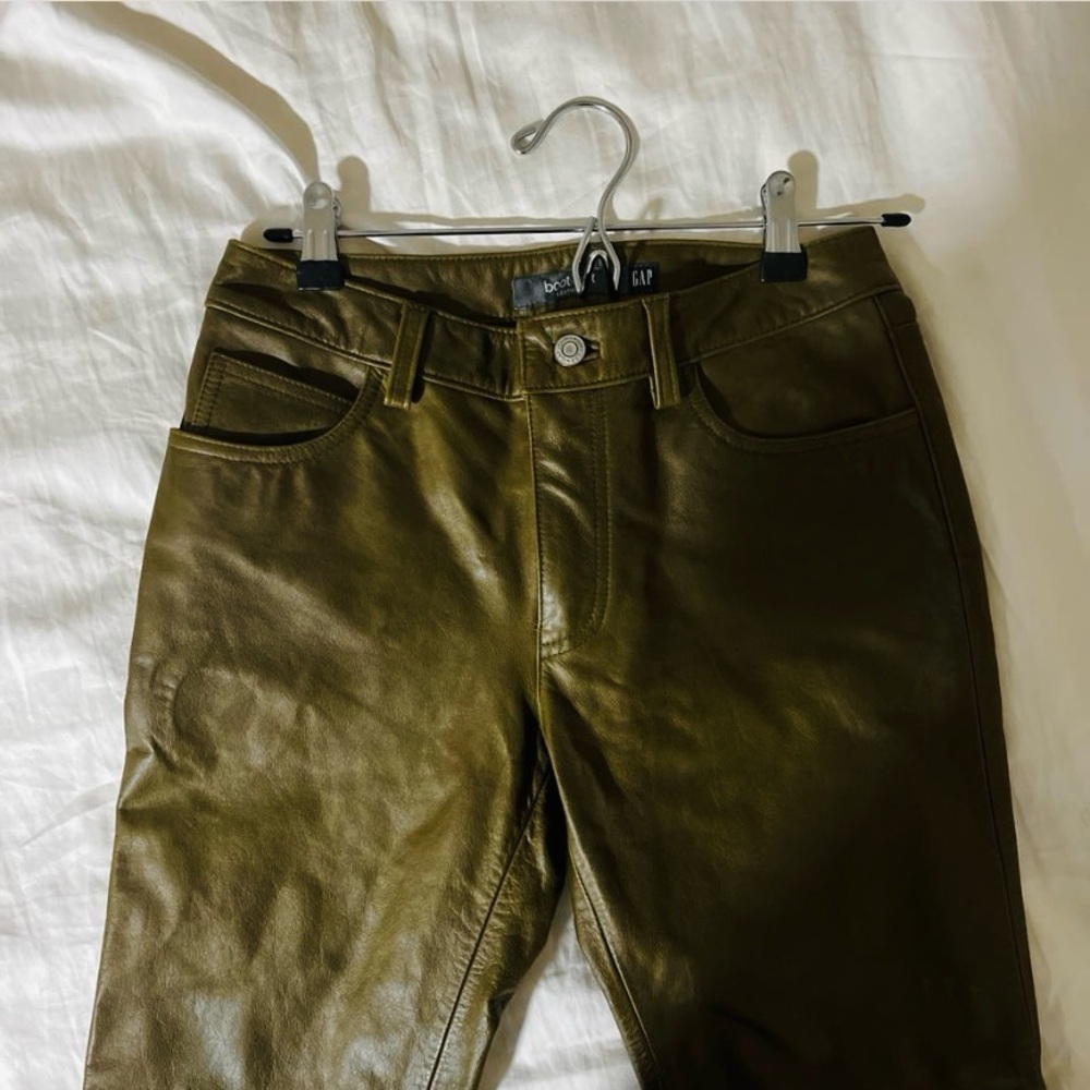 Vintage Gap Women’s Bootcut 100% Genuine Leather Pants Fall 2000. Size 2